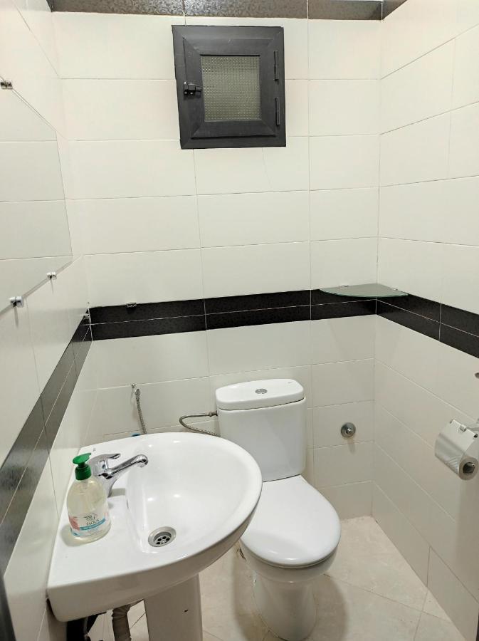 Apartment Your Airport Oasis 15 Minutes From Rabat *